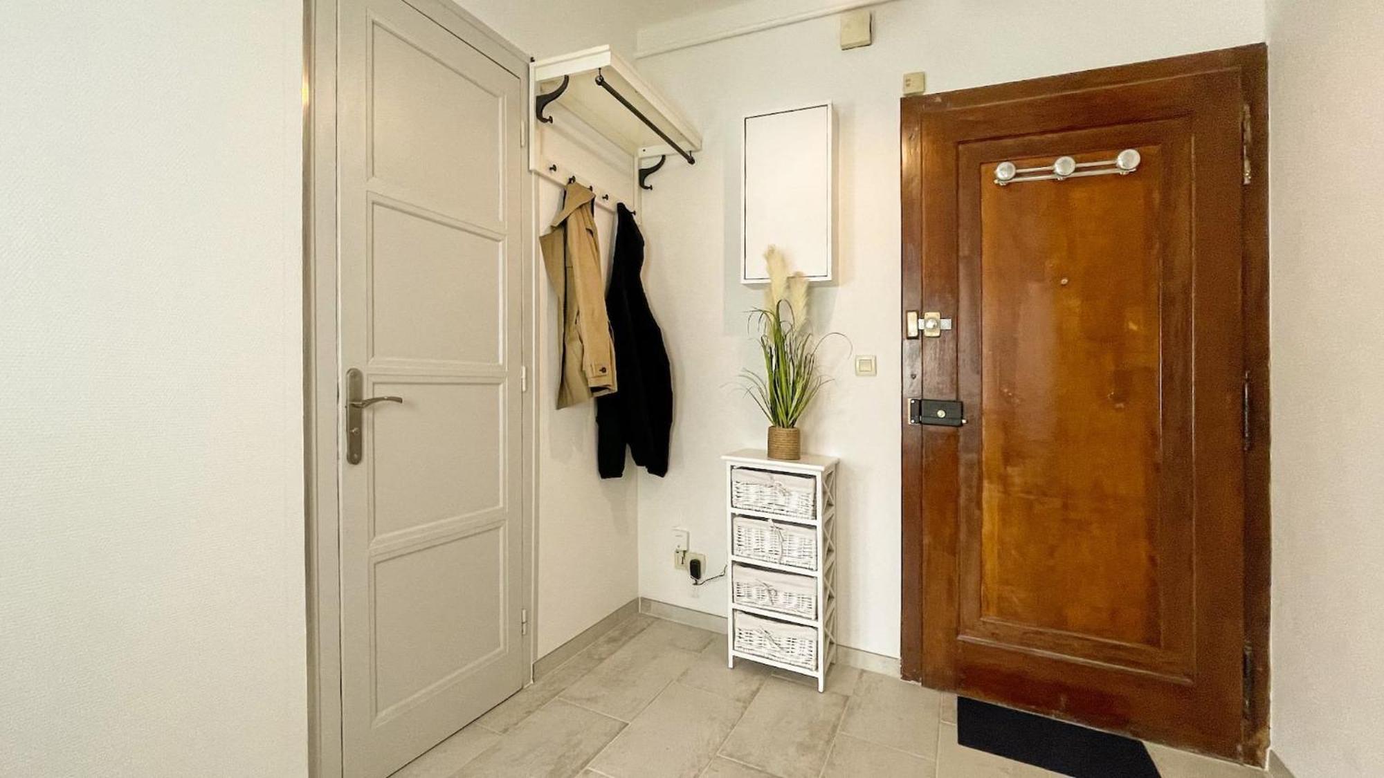 HOMEY KEOLA - Parking privé gratuit - Aux portes de Genève - Au pied du tram - Appartement avec 1 chambre et un grand salon avec un canapé-lit Ambilly Exterior foto